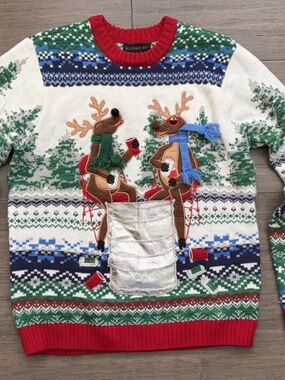 Blizzard Bay Ugly Christmas Sweater Unisex Med Funny Drinking Reindeer Holiday